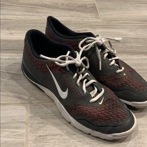 Nike men’s golf plastic cleat